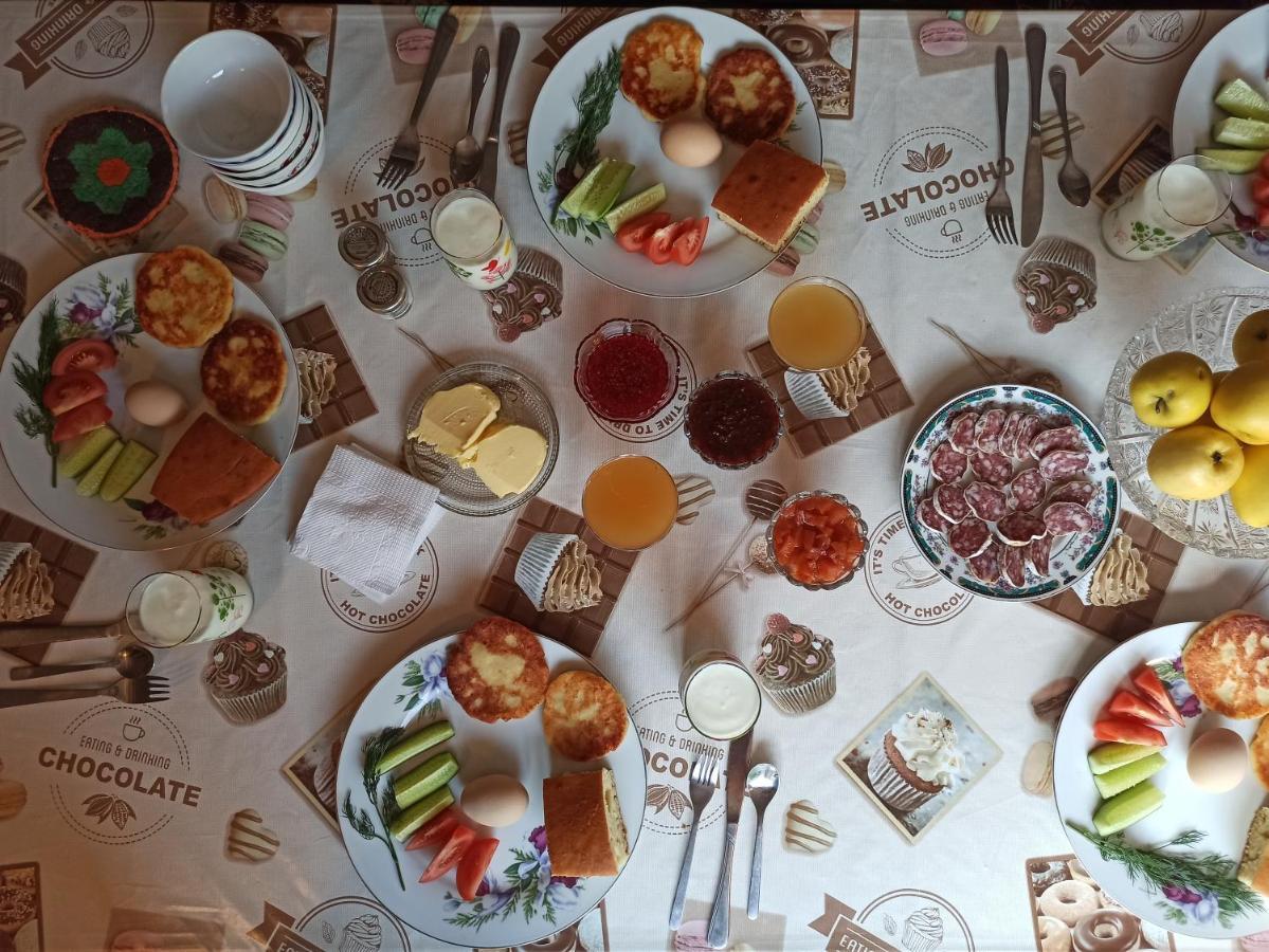 Hotel Toktogul Ghesthouse Zewnętrze zdjęcie