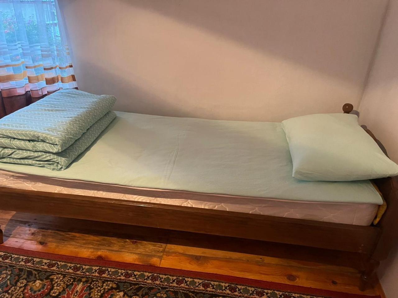 Hotel Toktogul Ghesthouse Zewnętrze zdjęcie